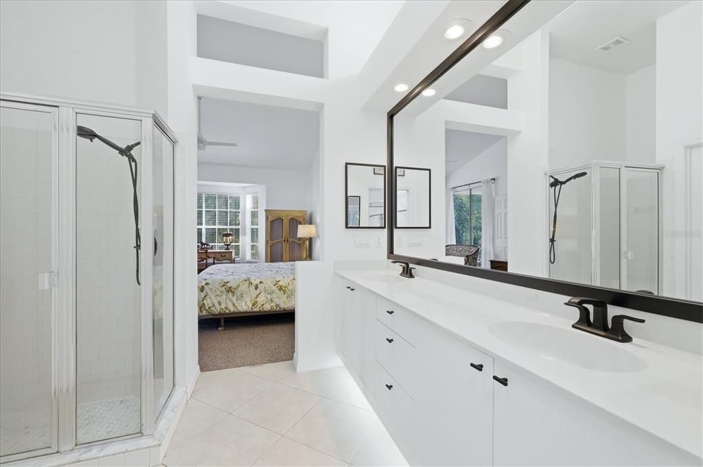 На продажу: $379,990 (2 спален, 2 ванн, 1344 Квадратных фут)