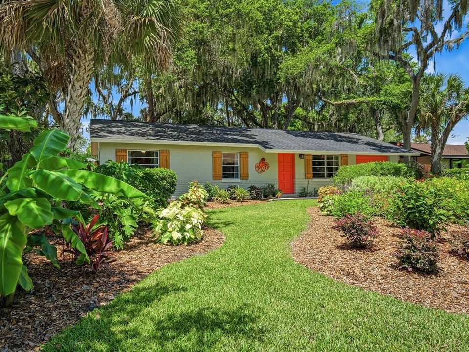 For Sale: $269,500 (3 beds, 1 baths, 1138 Square Feet)