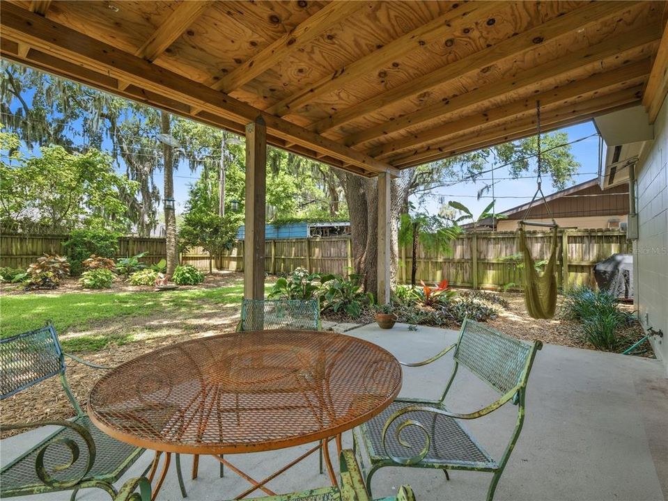 For Sale: $269,500 (3 beds, 1 baths, 1138 Square Feet)