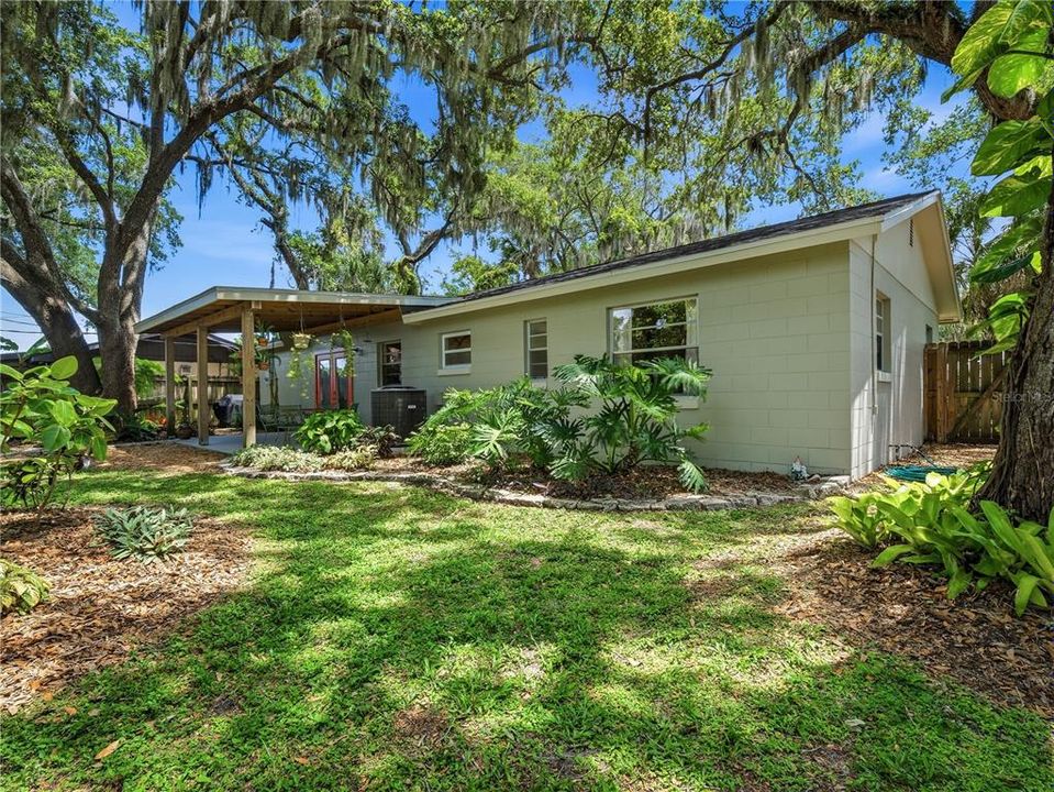 For Sale: $269,500 (3 beds, 1 baths, 1138 Square Feet)