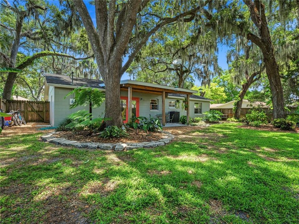 For Sale: $269,500 (3 beds, 1 baths, 1138 Square Feet)