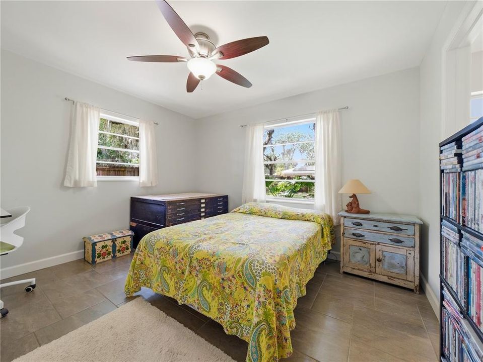 For Sale: $269,500 (3 beds, 1 baths, 1138 Square Feet)