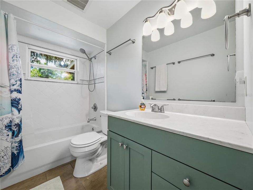 For Sale: $269,500 (3 beds, 1 baths, 1138 Square Feet)
