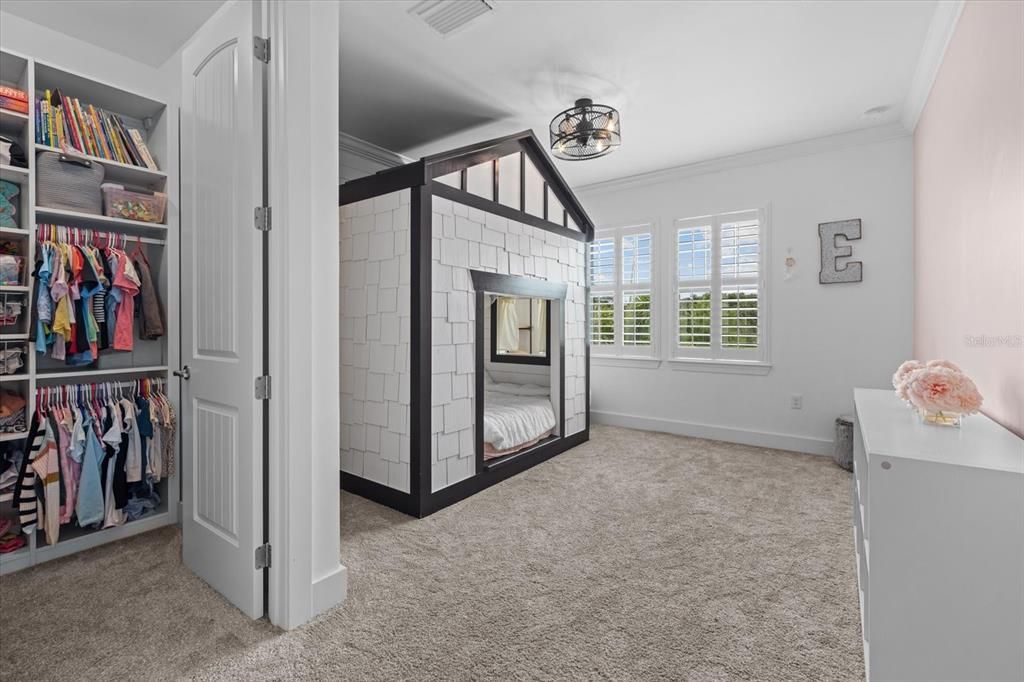 For Sale: $1,500,000 (4 beds, 4 baths, 4230 Square Feet)