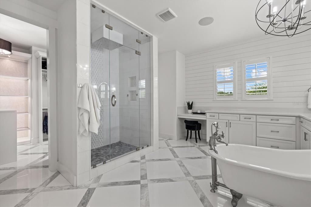 For Sale: $1,500,000 (4 beds, 4 baths, 4230 Square Feet)