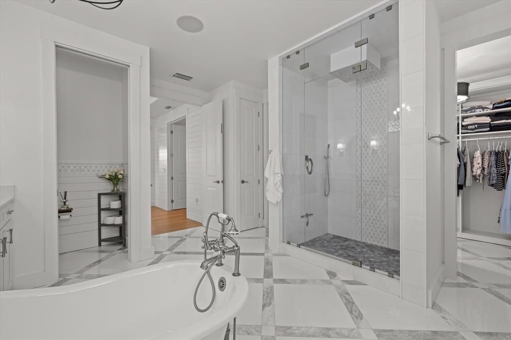 For Sale: $1,500,000 (4 beds, 4 baths, 4230 Square Feet)
