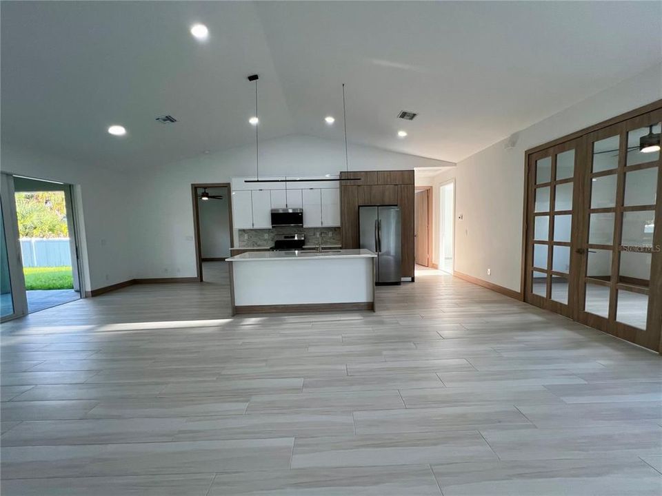 En Renta: $2,700 (4 camas, 2 baños, 1768 Pies cuadrados)