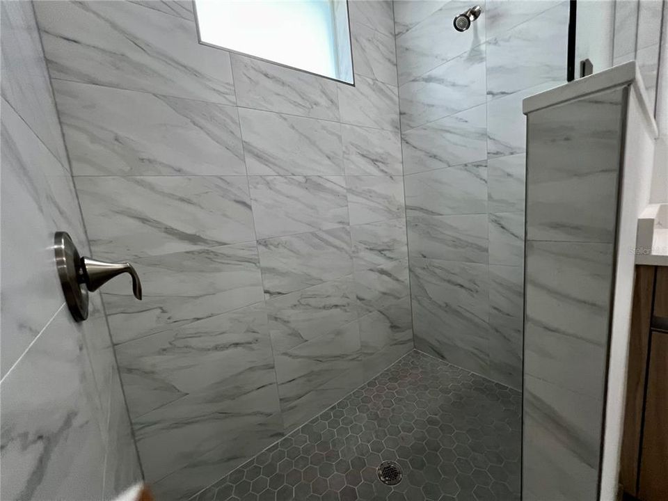 En Renta: $2,700 (4 camas, 2 baños, 1768 Pies cuadrados)