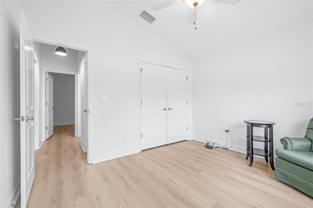 На продажу: $325,000 (3 спален, 2 ванн, 1414 Квадратных фут)