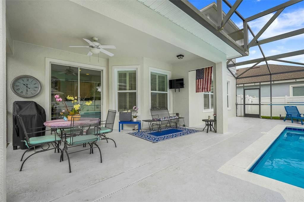 En Venta: $749,900 (4 camas, 3 baños, 2690 Pies cuadrados)
