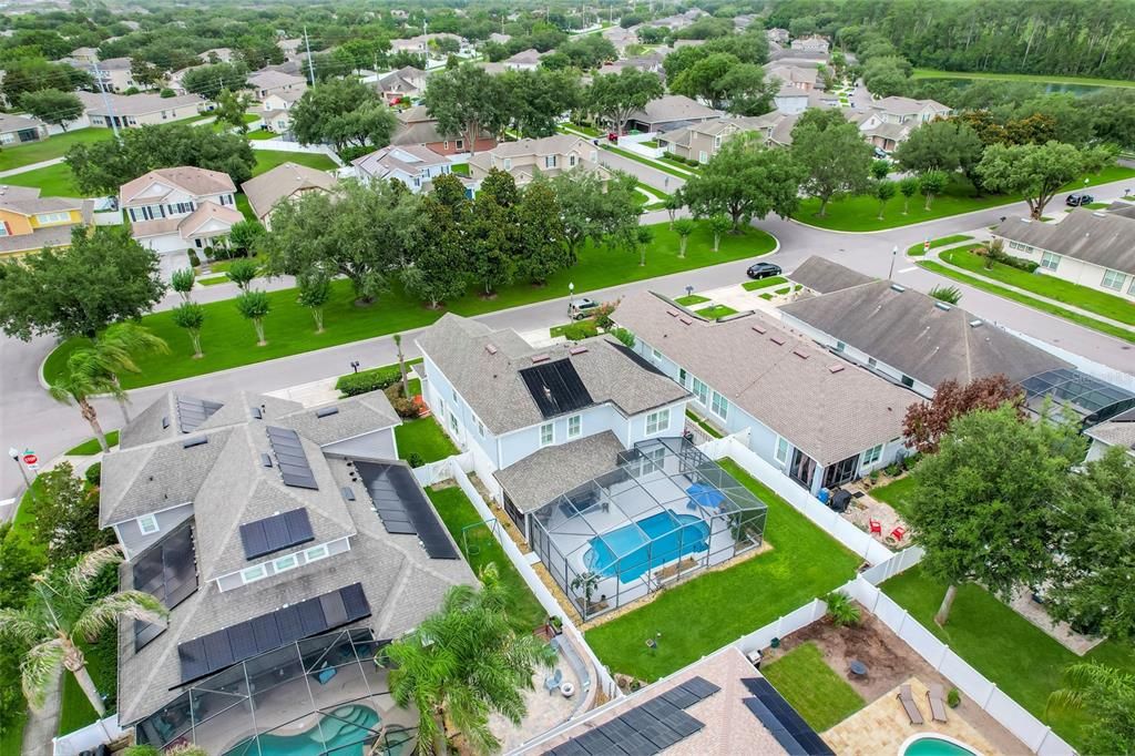 En Venta: $749,900 (4 camas, 3 baños, 2690 Pies cuadrados)