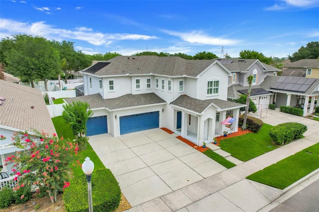 En Venta: $749,900 (4 camas, 3 baños, 2690 Pies cuadrados)