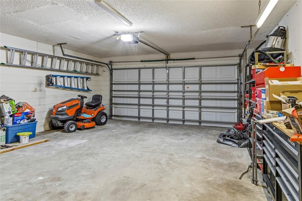 For Sale: $283,000 (3 beds, 2 baths, 1436 Square Feet)