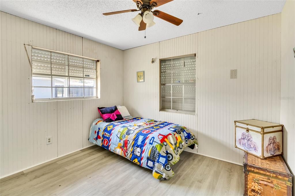 For Sale: $283,000 (3 beds, 2 baths, 1436 Square Feet)