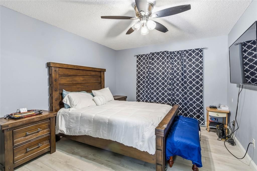 For Sale: $283,000 (3 beds, 2 baths, 1436 Square Feet)