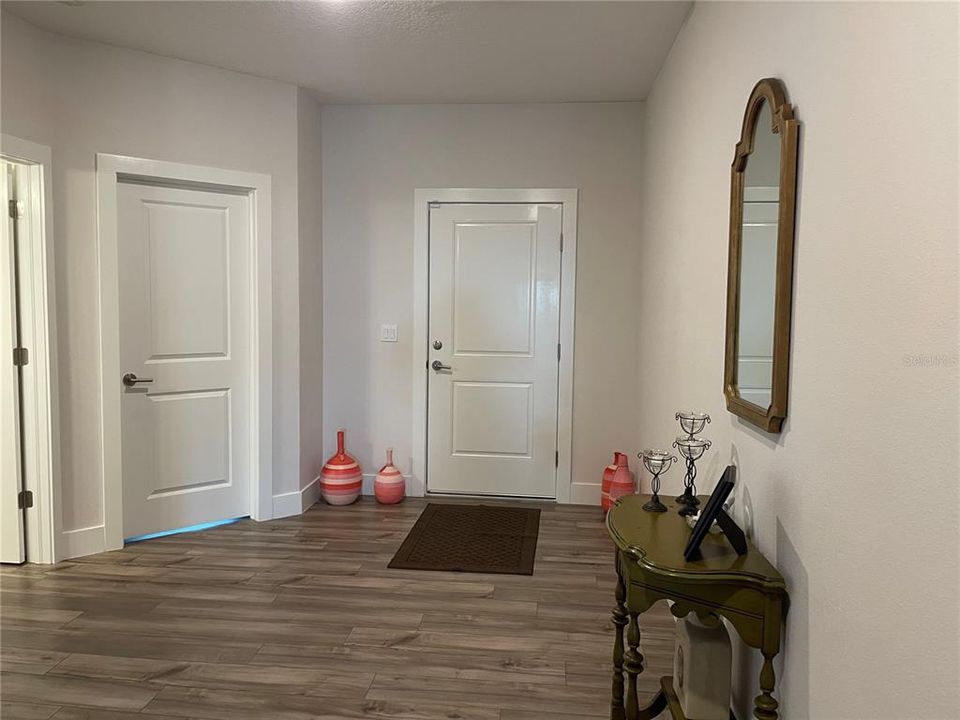 En Venta: $389,000 (3 camas, 2 baños, 1663 Pies cuadrados)