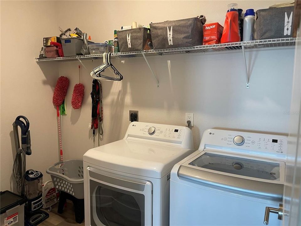 En Venta: $389,000 (3 camas, 2 baños, 1663 Pies cuadrados)