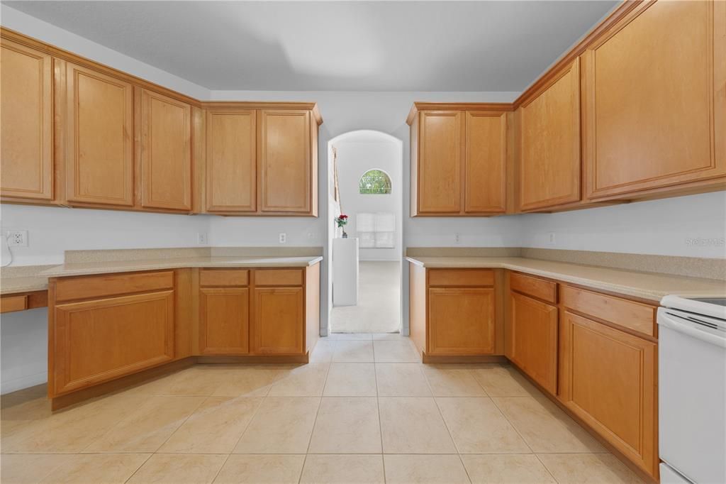 For Sale: $560,000 (4 beds, 3 baths, 3387 Square Feet)