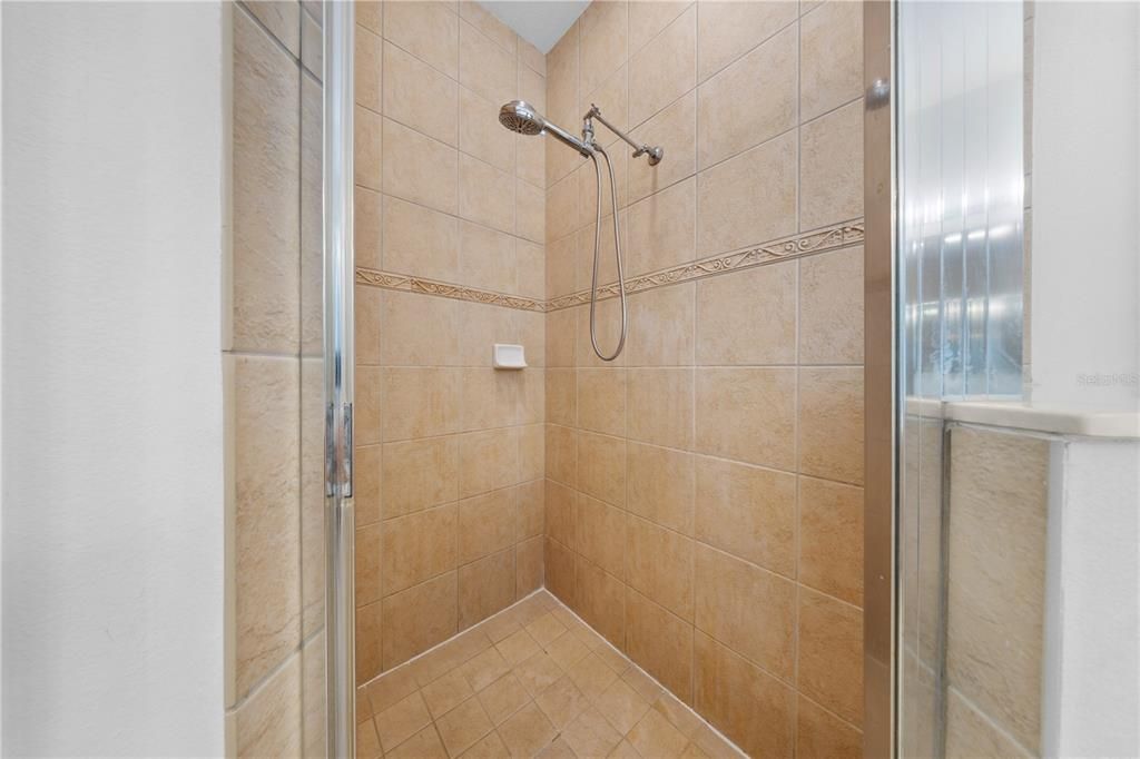 For Sale: $560,000 (4 beds, 3 baths, 3387 Square Feet)