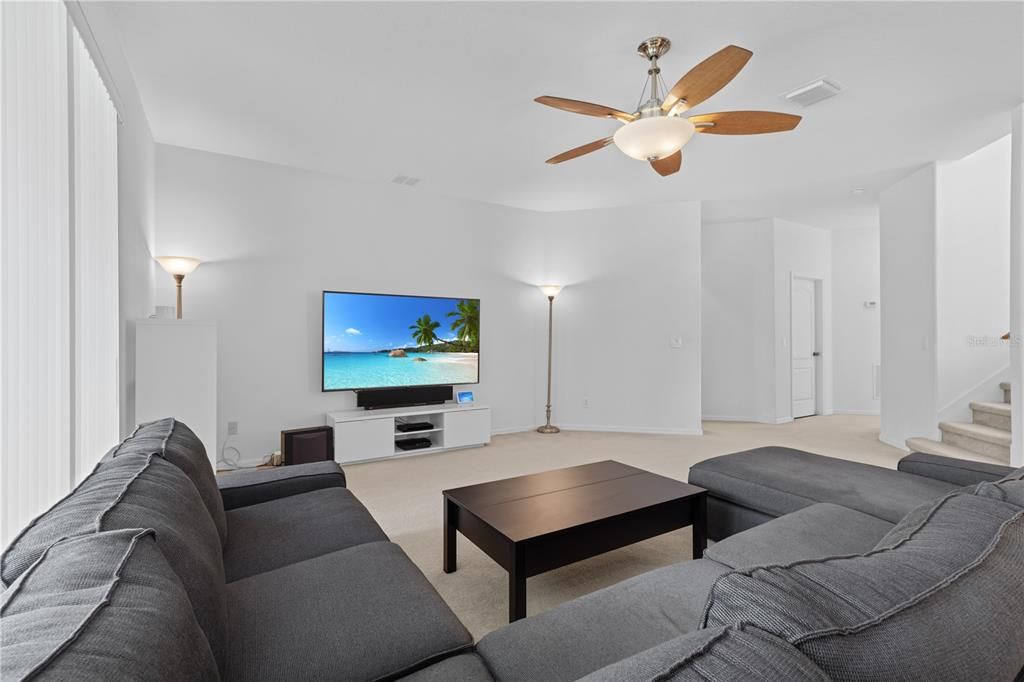 For Sale: $560,000 (4 beds, 3 baths, 3387 Square Feet)