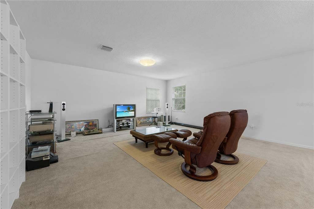 For Sale: $560,000 (4 beds, 3 baths, 3387 Square Feet)