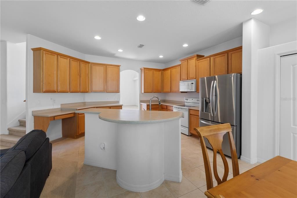For Sale: $560,000 (4 beds, 3 baths, 3387 Square Feet)