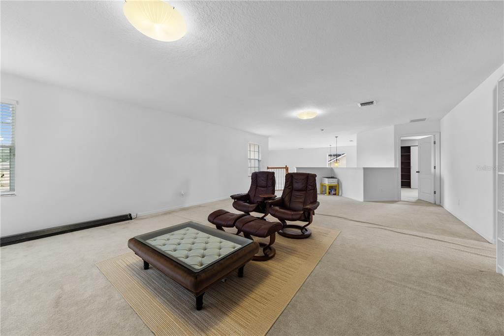 For Sale: $560,000 (4 beds, 3 baths, 3387 Square Feet)