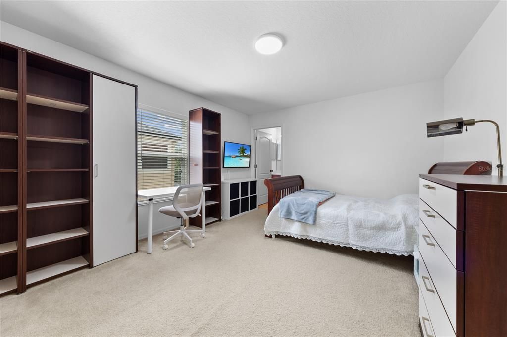 For Sale: $560,000 (4 beds, 3 baths, 3387 Square Feet)