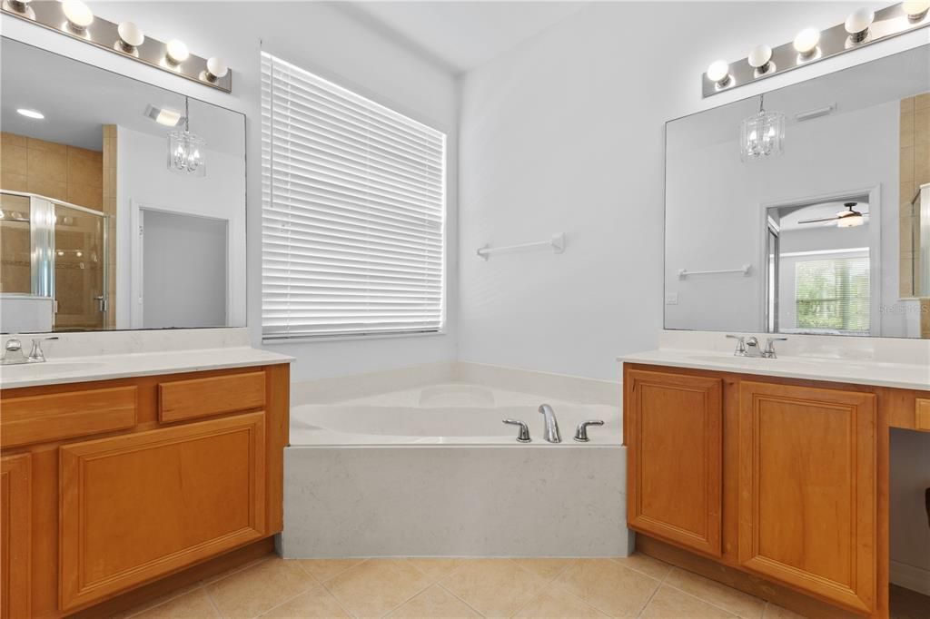 For Sale: $560,000 (4 beds, 3 baths, 3387 Square Feet)