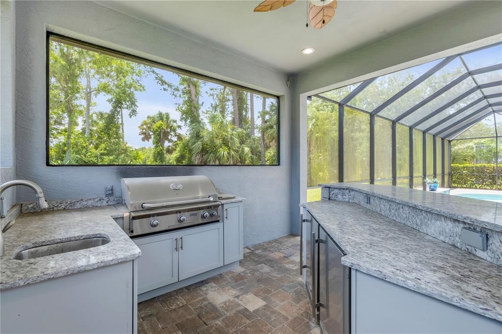 En Venta: $825,000 (4 camas, 3 baños, 2592 Pies cuadrados)