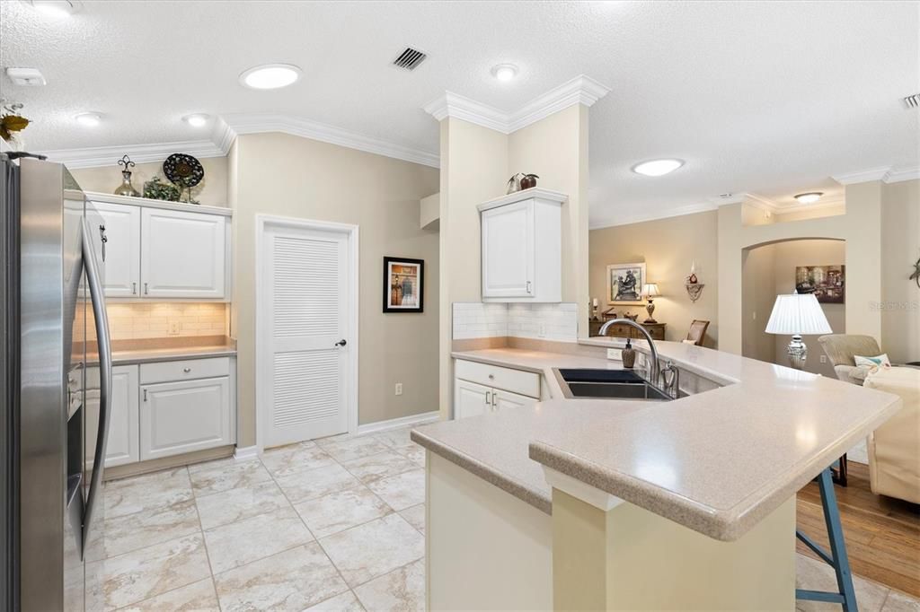 For Sale: $750,000 (3 beds, 2 baths, 2109 Square Feet)