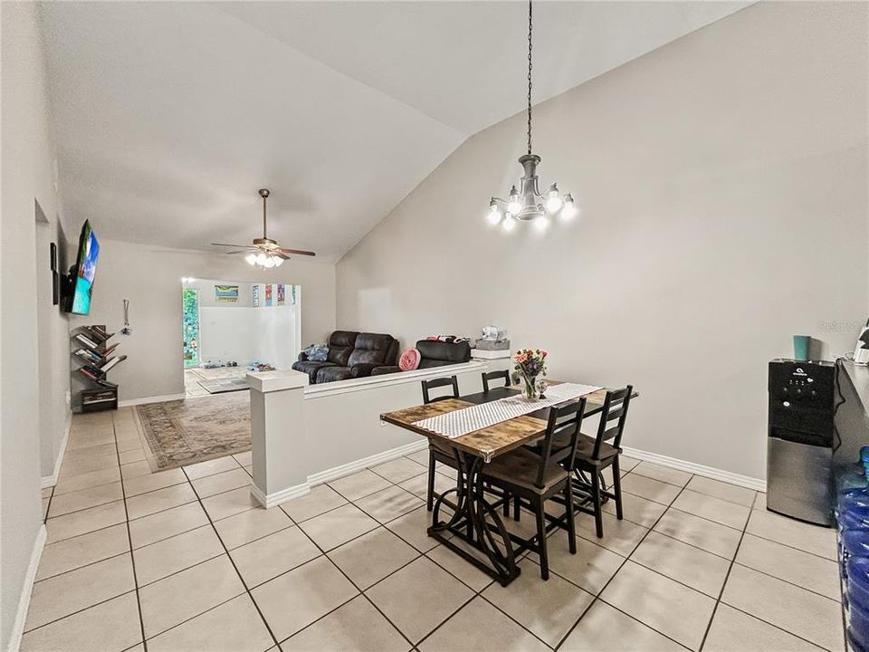 For Sale: $369,900 (3 beds, 2 baths, 1575 Square Feet)
