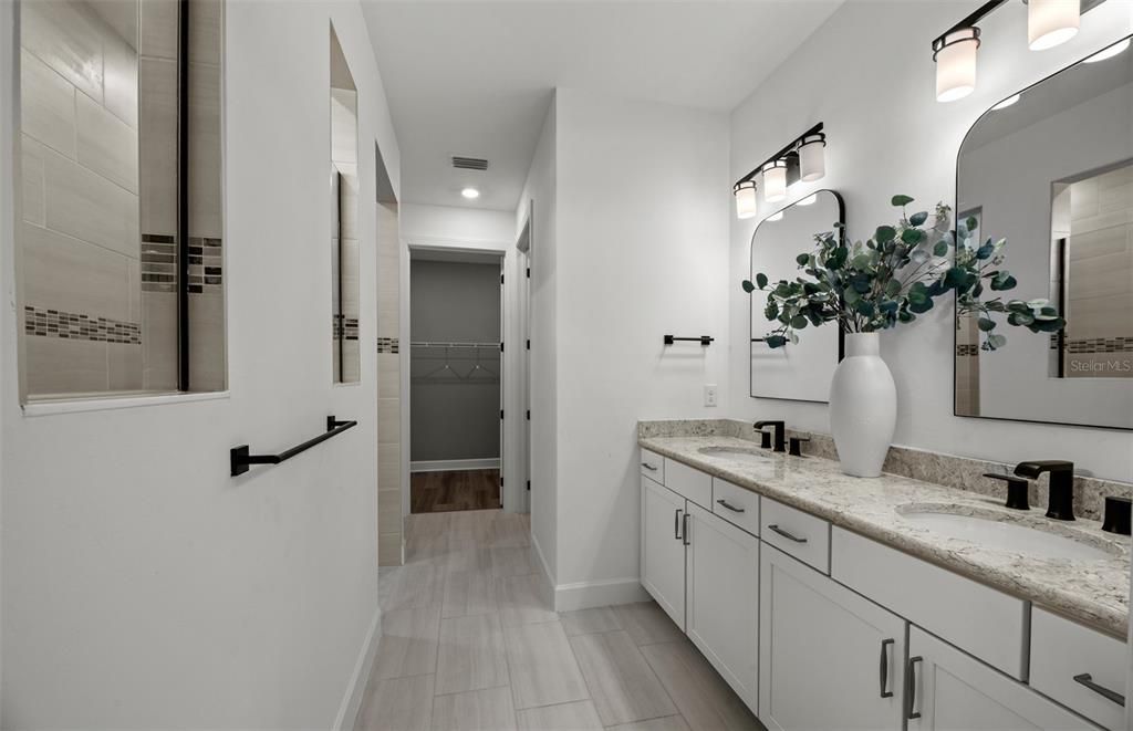 For Sale: $535,000 (3 beds, 3 baths, 2099 Square Feet)