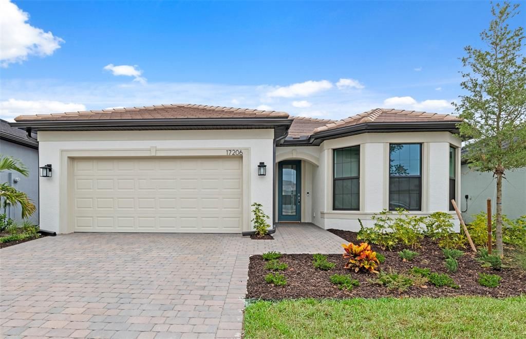 For Sale: $535,000 (3 beds, 3 baths, 2099 Square Feet)