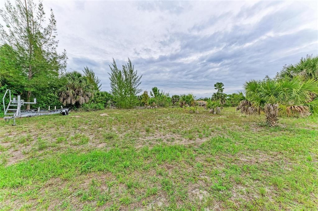 待售: $95,000 (0.23 acres)