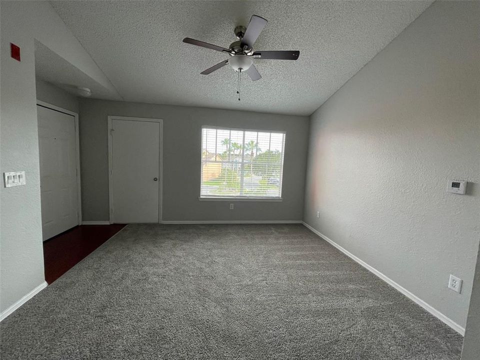 For Rent: $1,400 (1 beds, 1 baths, 530 Square Feet)