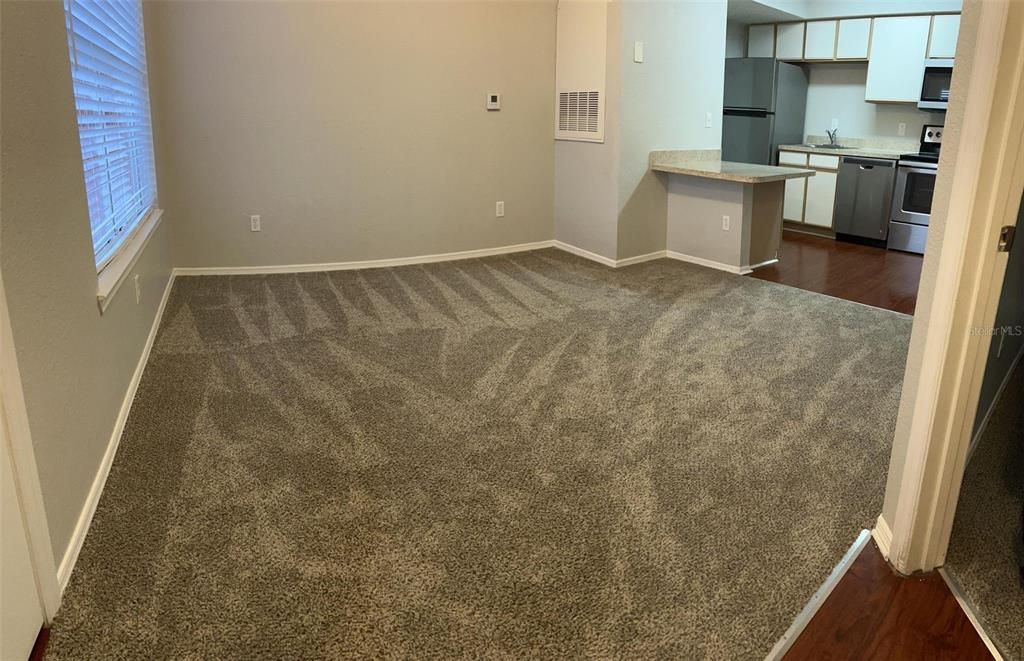 For Rent: $1,400 (1 beds, 1 baths, 530 Square Feet)