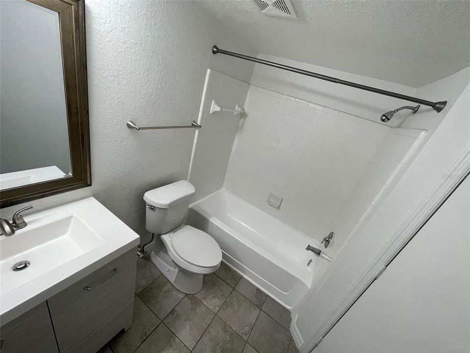 For Rent: $1,400 (1 beds, 1 baths, 530 Square Feet)