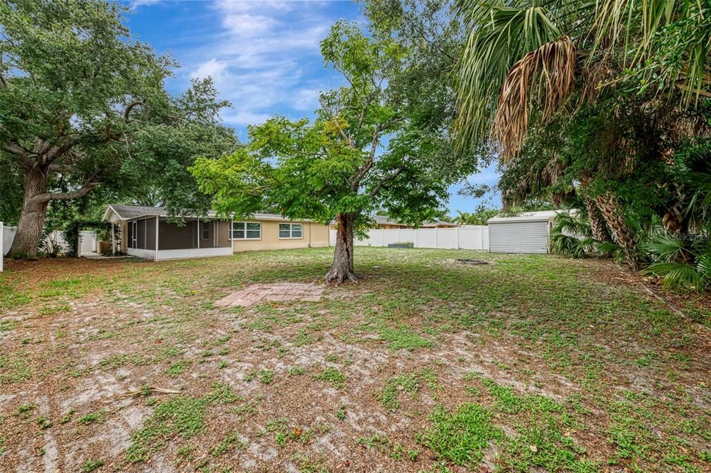 For Sale: $349,000 (3 beds, 2 baths, 1381 Square Feet)