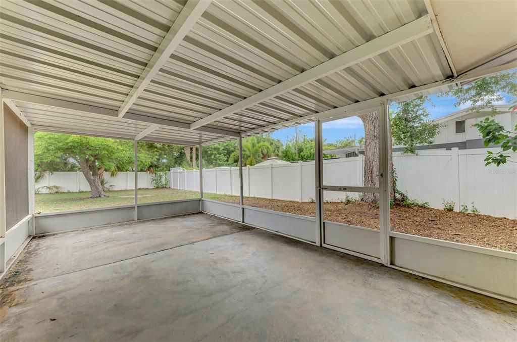 For Sale: $349,000 (3 beds, 2 baths, 1381 Square Feet)