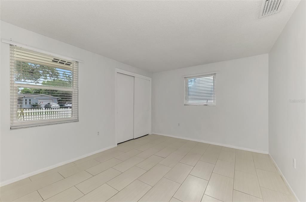 For Sale: $349,000 (3 beds, 2 baths, 1381 Square Feet)