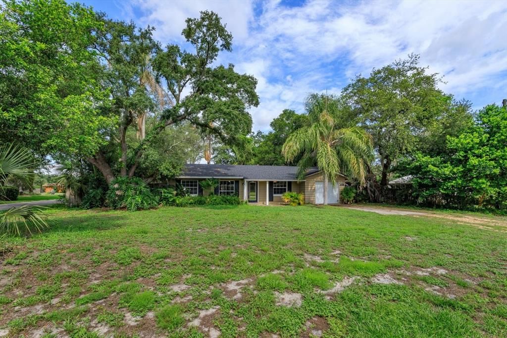 For Sale: $299,000 (3 beds, 2 baths, 1000 Square Feet)