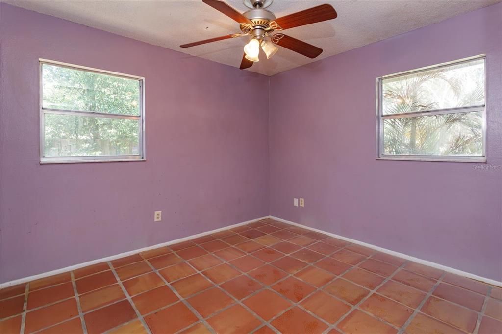 For Sale: $299,000 (3 beds, 2 baths, 1000 Square Feet)