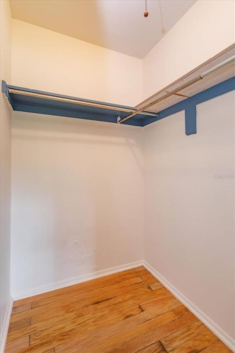 For Sale: $299,000 (3 beds, 2 baths, 1000 Square Feet)