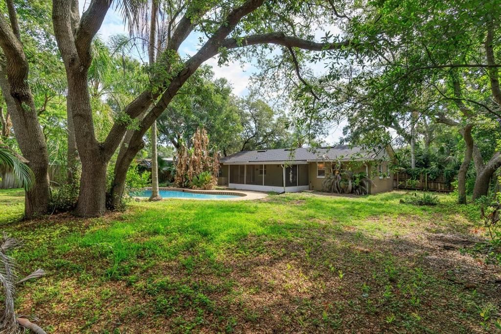 For Sale: $299,000 (3 beds, 2 baths, 1000 Square Feet)