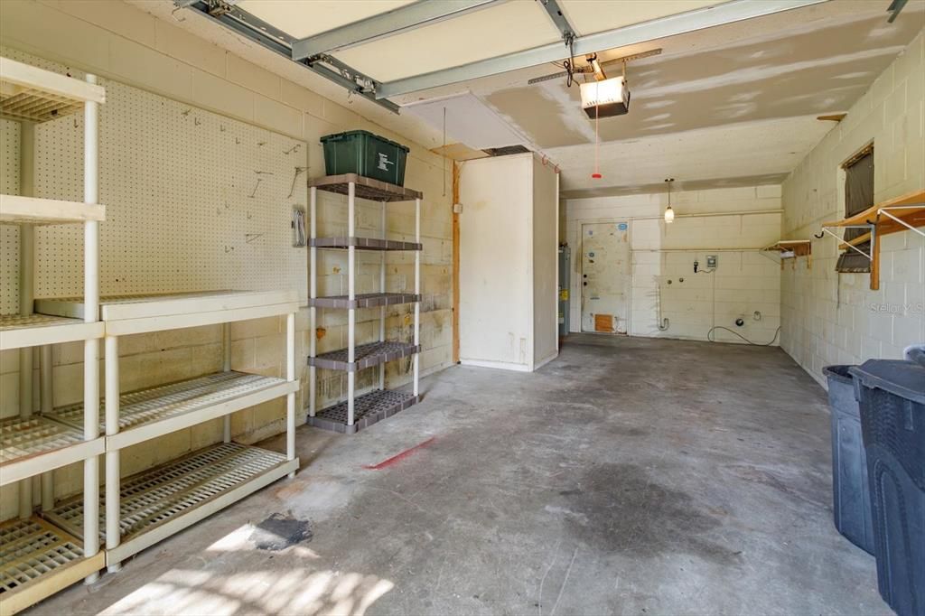 For Sale: $299,000 (3 beds, 2 baths, 1000 Square Feet)