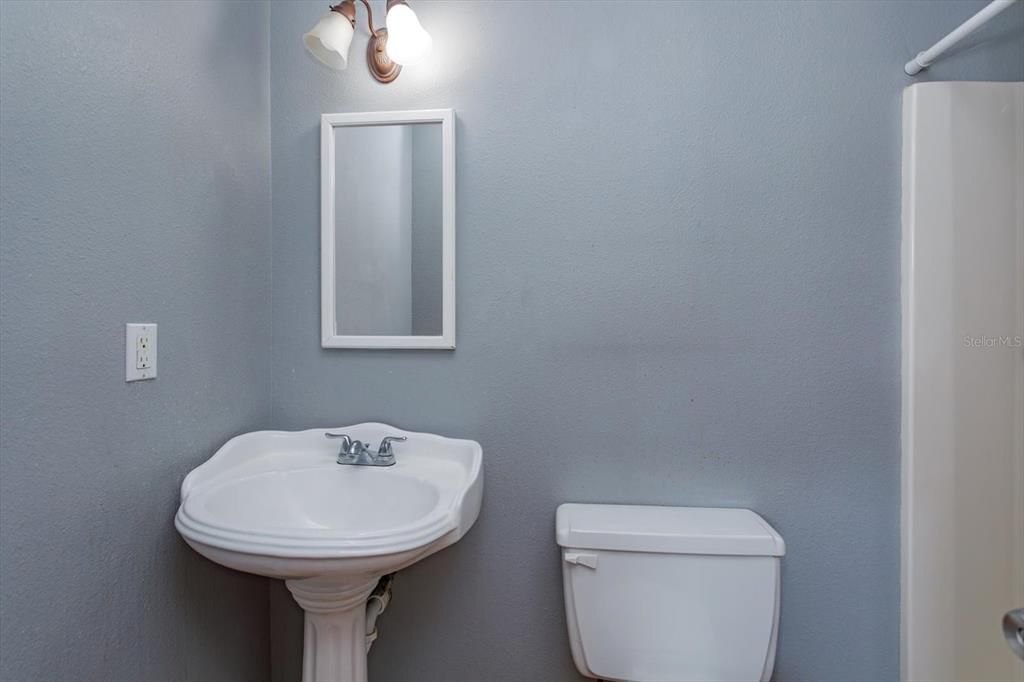 For Sale: $299,000 (3 beds, 2 baths, 1000 Square Feet)