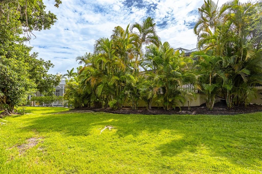 For Sale: $1,995,000 (4 beds, 4 baths, 3059 Square Feet)