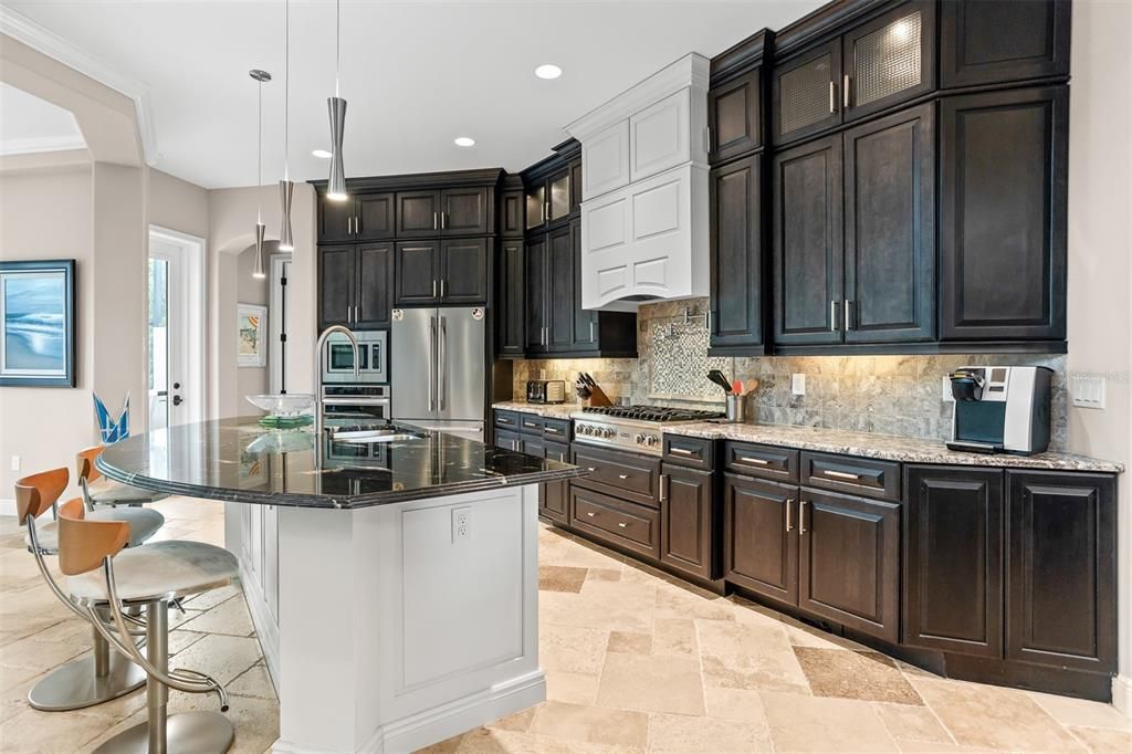 For Sale: $1,995,000 (4 beds, 4 baths, 3059 Square Feet)