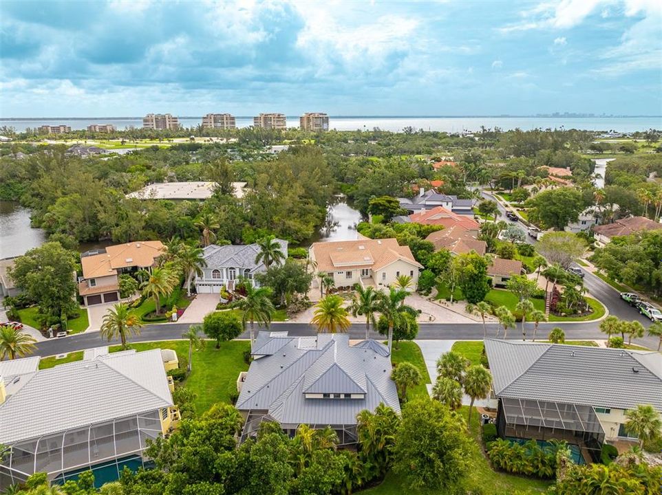 For Sale: $1,995,000 (4 beds, 4 baths, 3059 Square Feet)
